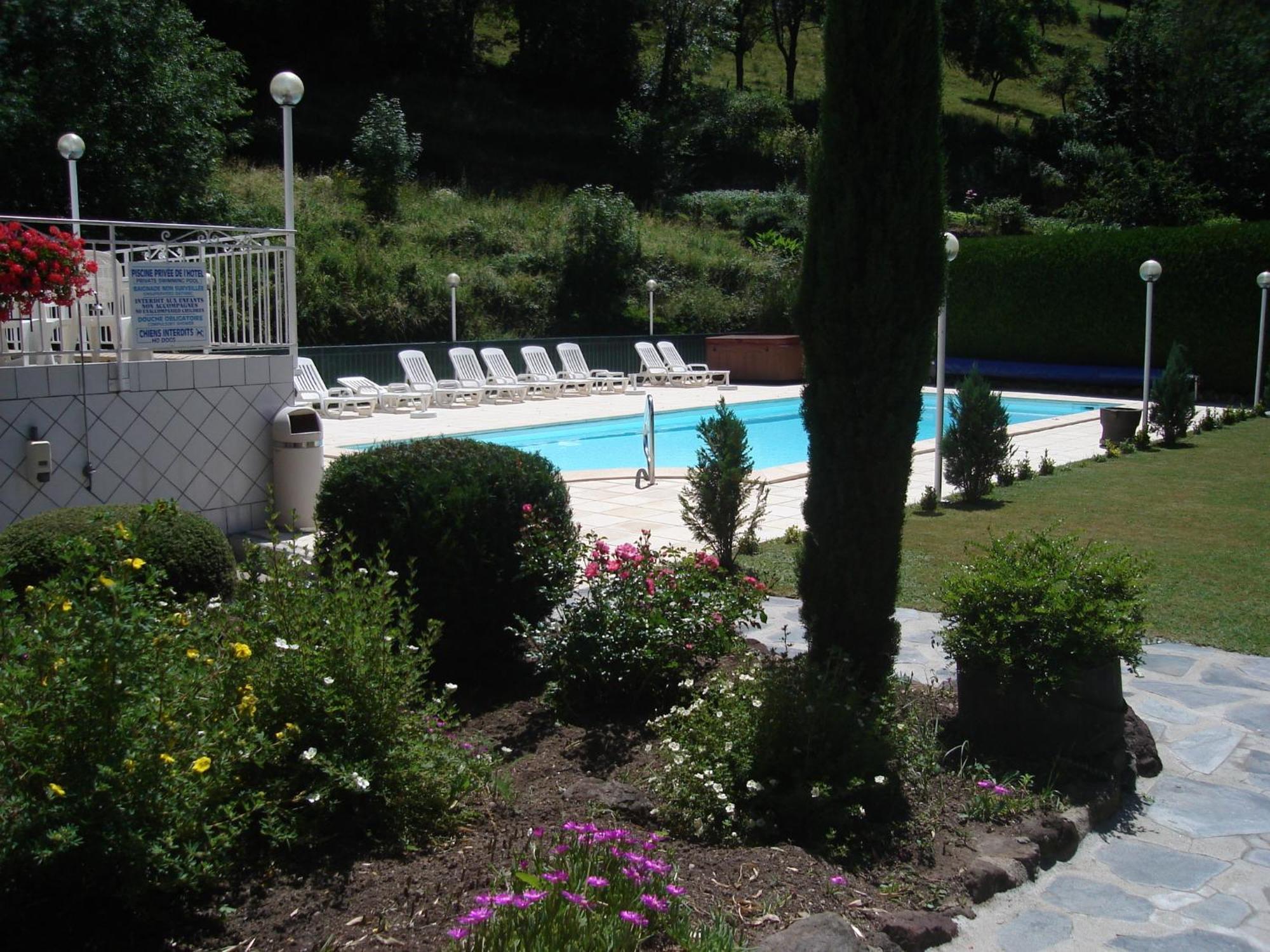 Hotel Beausejour Chaudes-Aigues Exterior photo